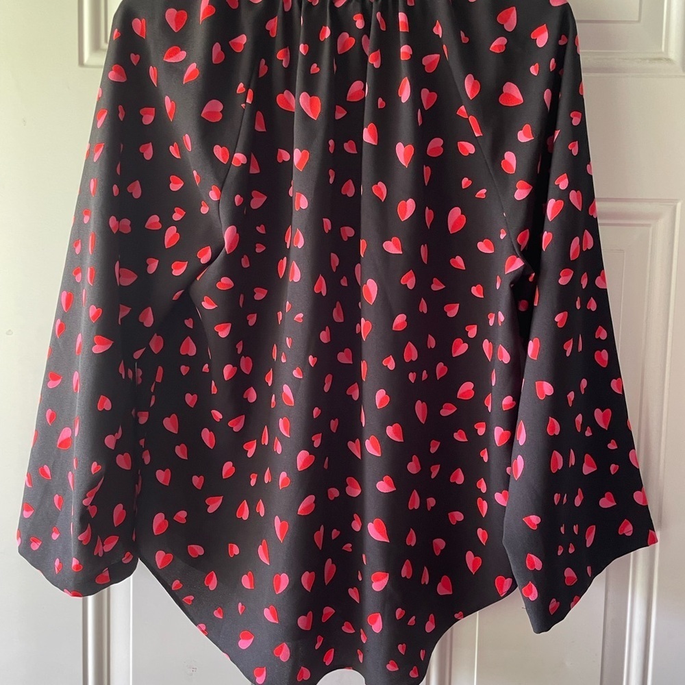🔥🔥5/$25! Ann Taylor heart blouse - Picture 3 of 6